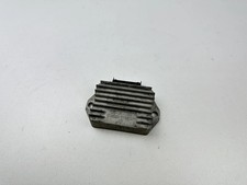 REGULATEUR TENSION APRILIA SR 50 2006-2012