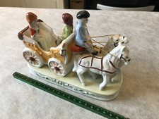 ANCIENNE CALECHE CHEVAUX