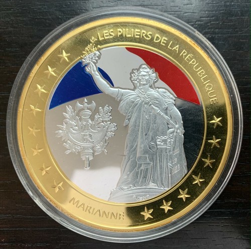 Médaille les piliers la - mÉdaille,