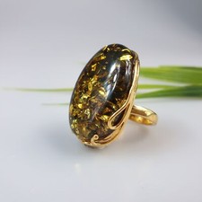 Bague en ambre vert réglable