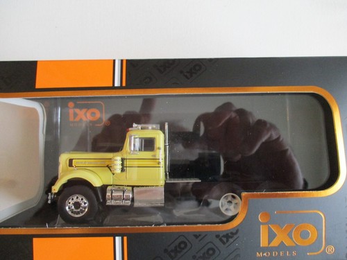 Miniature tracteur white - miniature, 1/43