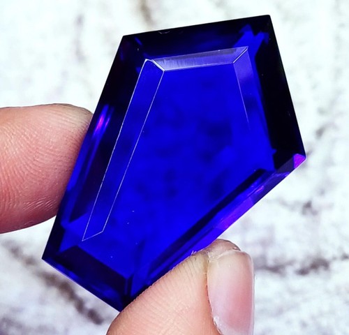 Topaze brésilienne - 46.80, ct