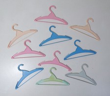 10 cintres vintage pour