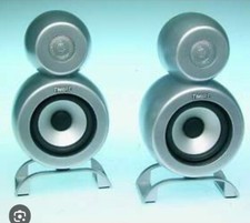 2 MINI ENCEINTE Satellite  TIMBRE HI-FI BOULE 40 W Max