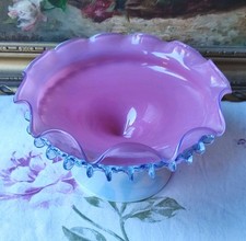 ANCIENNE COUPE MURANO EN OPALINE ROSE ET BLANCHE FRISE BLEUTÉE 