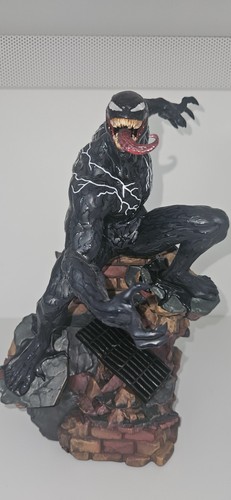 Marvel statue figurine - marvel,