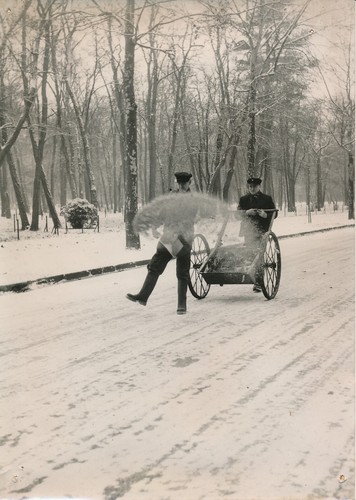 Paris 1954 neige - -, ouvriers