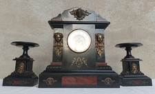 Grande pendule de cheminée Napoléon III et 2 cassolettes en marbre
