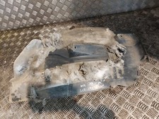 Pare Boue Avant Gauche Partie