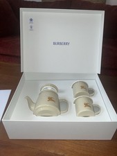 Magnifique coffret à Thé