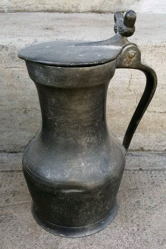 Ancien pichet en étain - e5-,