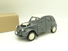 Otto Ottomobile SB 1/18 - Citroen 2CV 4X4 Sahara Grise