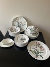 Service De Table Assiettes