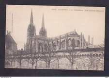 CPA - 29 - QUIMPER - LA CATHEDRALE - LES ANCIENS REMPARTS
