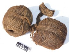 LOT DEUX ANCIENNES PELOTES DE