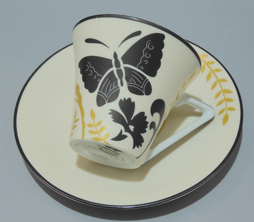 Jolie tasse sous - -jolie,