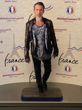FLORENT PAGNY en figurine de 30cm de hauteur.