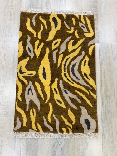 Tapis marron noué main - noué, à