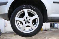 1x jante en aluminium Golf 4