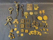 Lot de pièces d'ornements de
