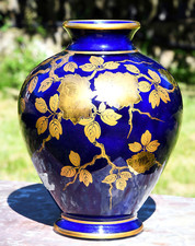 Gustave ASCH – Sainte Radegonde : important VASE en faïence, Bleu de Sèvres & or