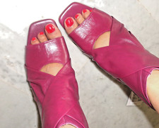 Sandales effet boots ouvertes devant petit talon zip cuir rose framboise ZARA 38