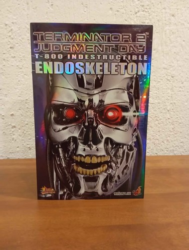 Hot toys terminator - hot,