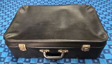 Belle ancienne valise rétro