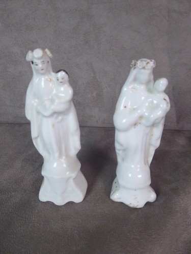 Deux figurines anciennes en - deux,