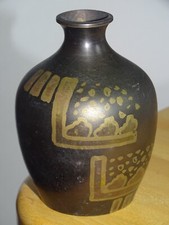 1 ANCIEN VINTAGE VASE LAITON