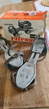 Patins à roulettes ancien de
