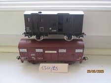 1311/25  deux wagons fourgon jouef  et roco état correct  réf 6480  bien lire