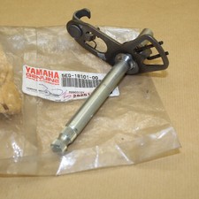 AXE DE SELECTEUR YAMAHA 1000