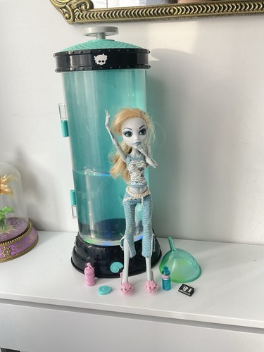 Poupée monster high - monster,