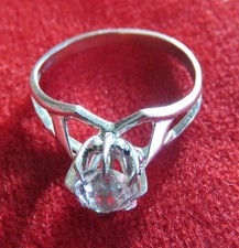 Bague Solitaire En Or Blanc