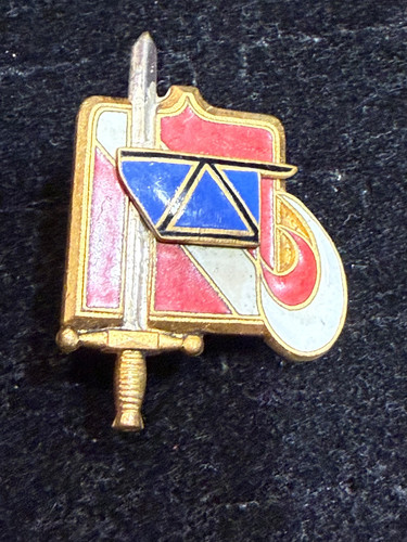 Insigne militaire pucelle - insigne,