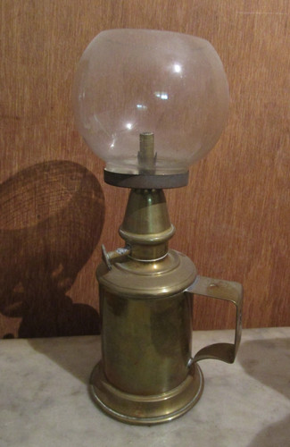 Véritable lampe pétrole - à,