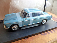 1/18 PEUGEOT 404 COUPE norev
