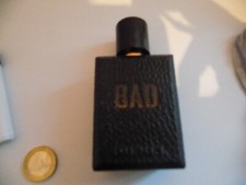 flacon de parfum .... BAD 