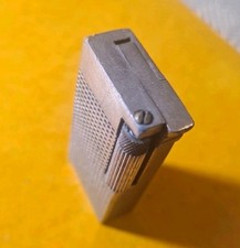 Ancien Briquet essence