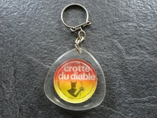  PORTE-CLE  ANCIEN *** LA CROTTE DU DIABLE (fromage) serie  allemagne*** VINTAGE