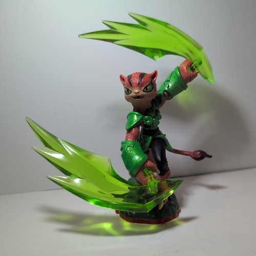 Skylanders tuff luck figure - tuff,