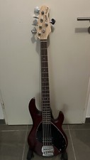 Basse Sterling by Musicman Stingray 5 cordes état neuf