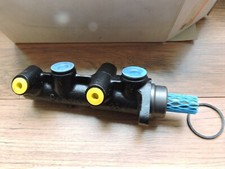 Maitre cylindre Mercedes W123