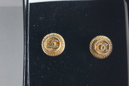 Chanel clips oreilles - d'oreilles, coco