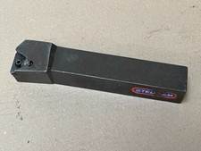 Outil de tournage à plaquette STELLRAM réf PTFNR 2525-22