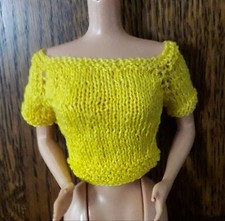 Petit top pour Barbie ou