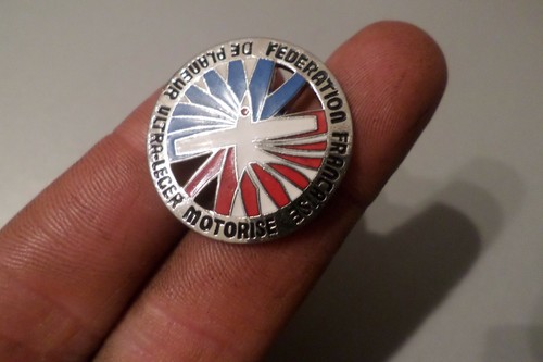 Rare badge pins broche - rare,