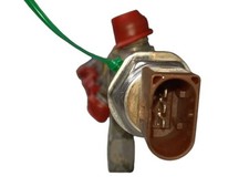 03L130089P rampe injection VW GOLF VI 5K1 2.0 TDI 389324