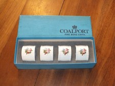 Coffret 4 ronds de serviette en porcelaine anglaise Coalport Ludlow